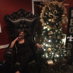 Meet your Posher, Elizabeth